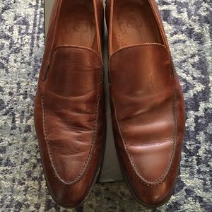 Men’s camel brown loafers. Lightly worn